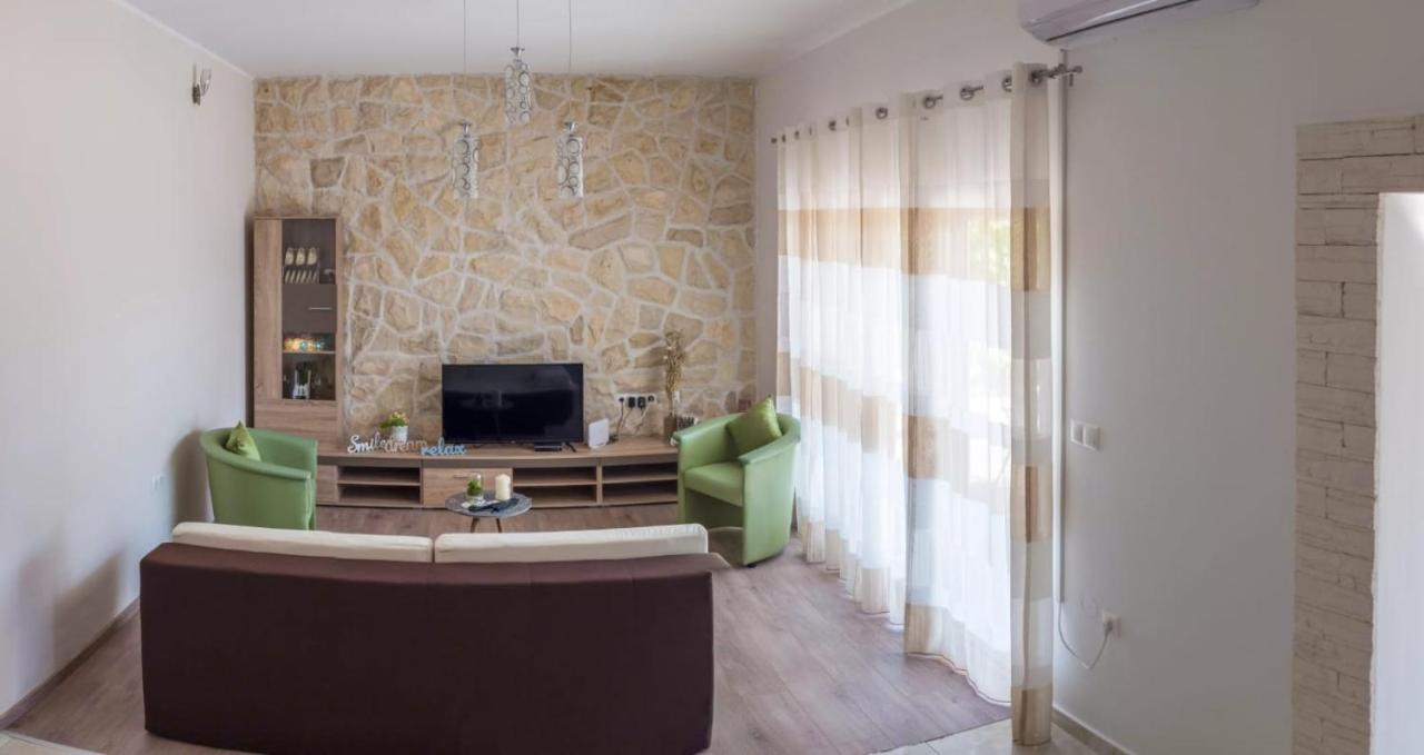 Home Lucic Lozovac Luaran gambar